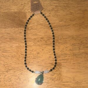 Handmade Elegant Green and Silver Pendant Necklace